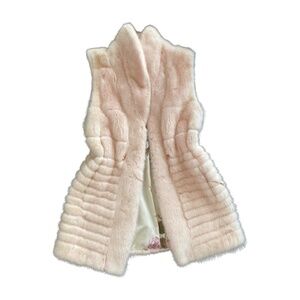 Giosis Furs Ivory Mink Vest – Kopenhagen Fur Certified